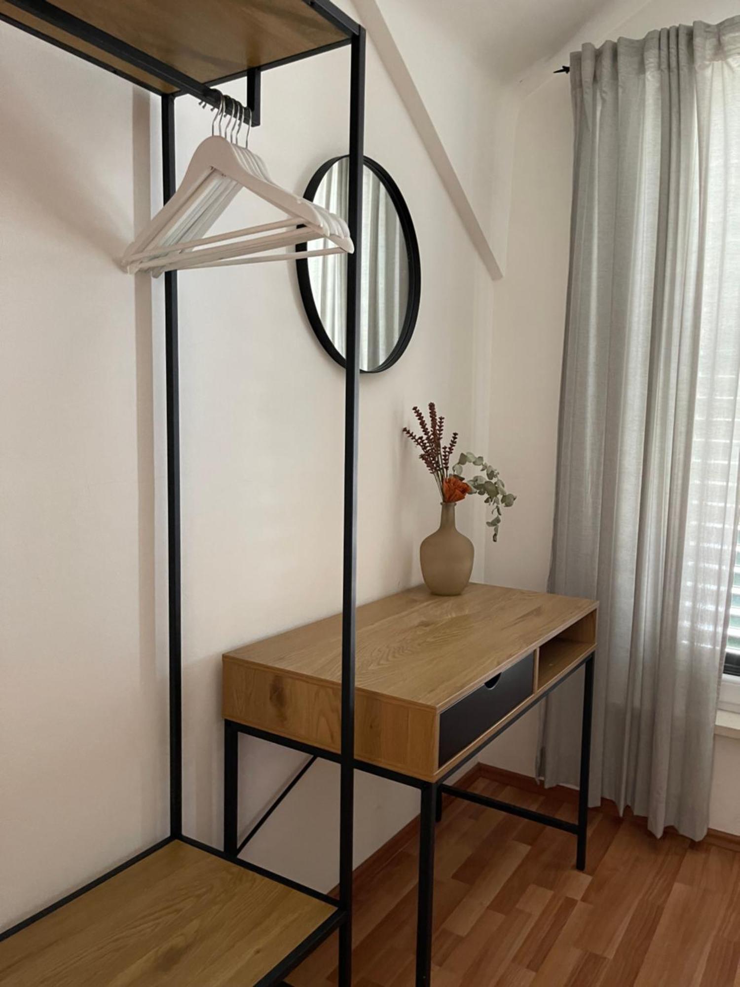 Apartment Pama Luko 100m From Beach, Tennis Court & Gym, Free Parking