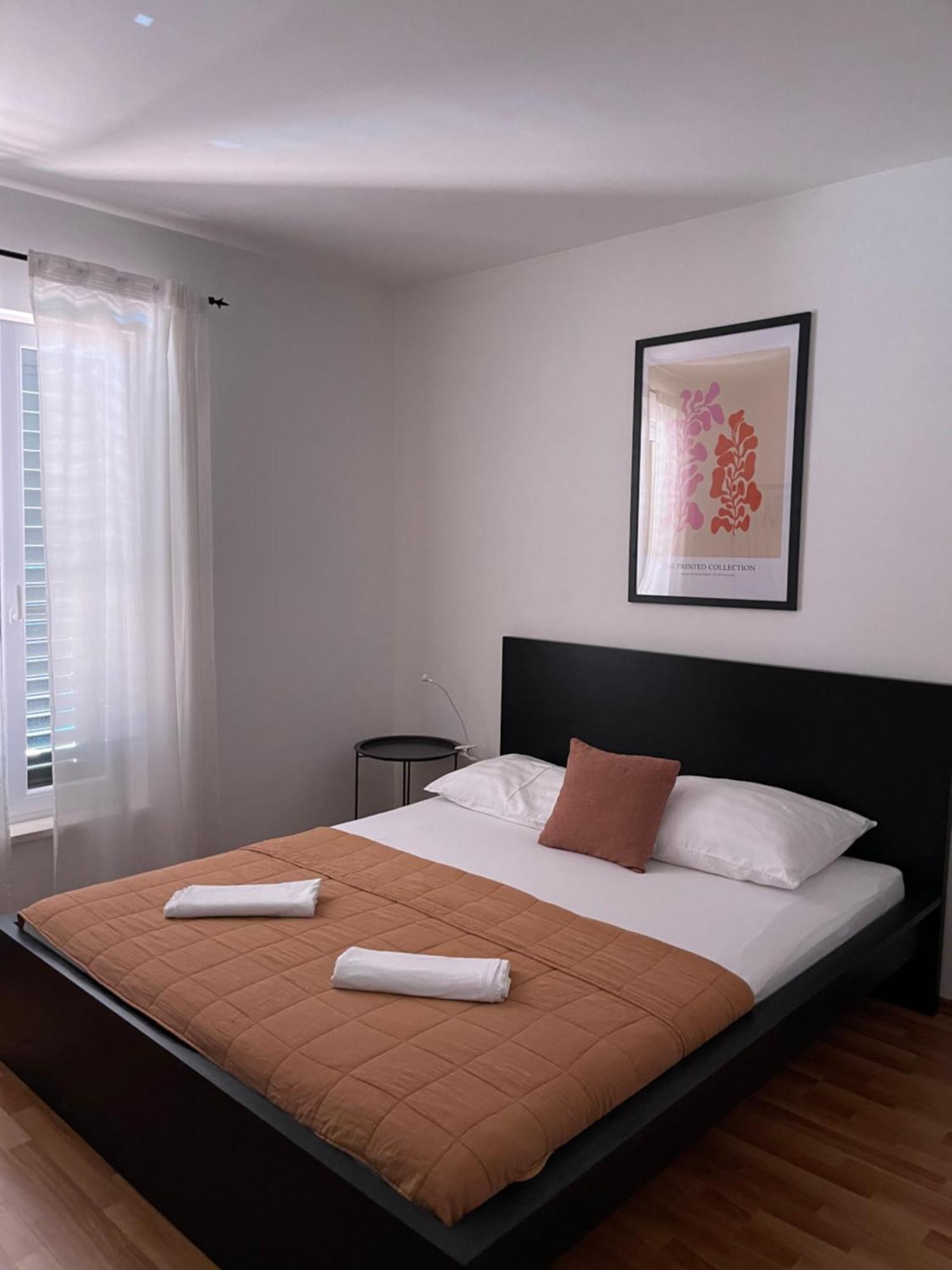 Apartment Pama Luko 100m From Beach, Tennis Court & Gym, Free Parking *